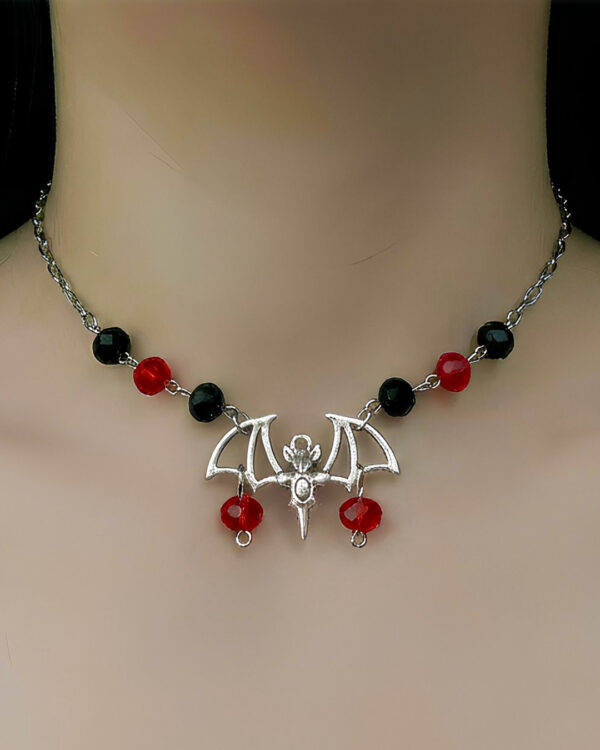 Vamp Necklace
