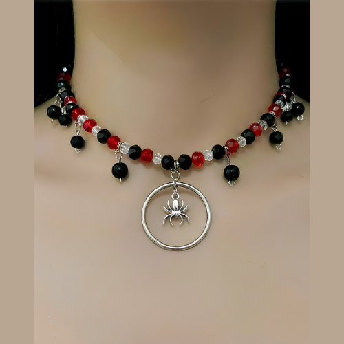 Minerva necklace