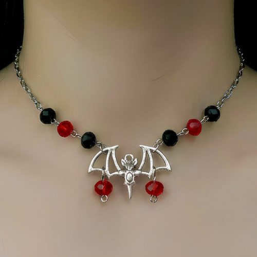 Vamp Necklace
