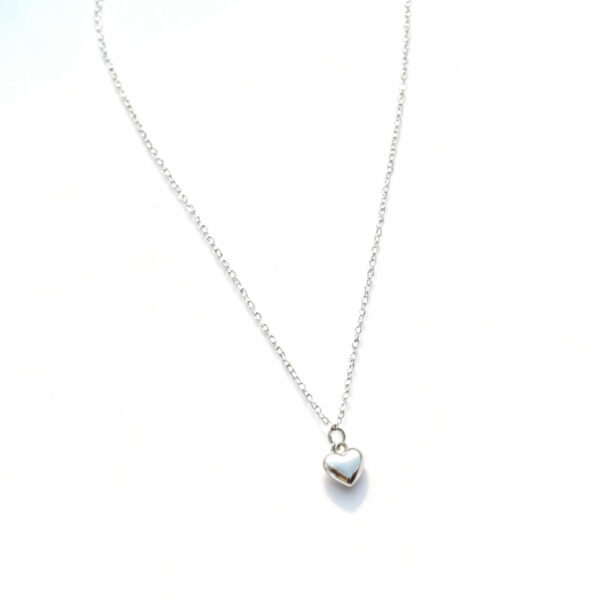 Minimalistic heart chain